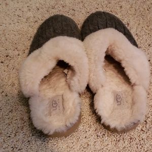 UGG Shoes - Ugg slippers UGG Shoes - Ugg slippers